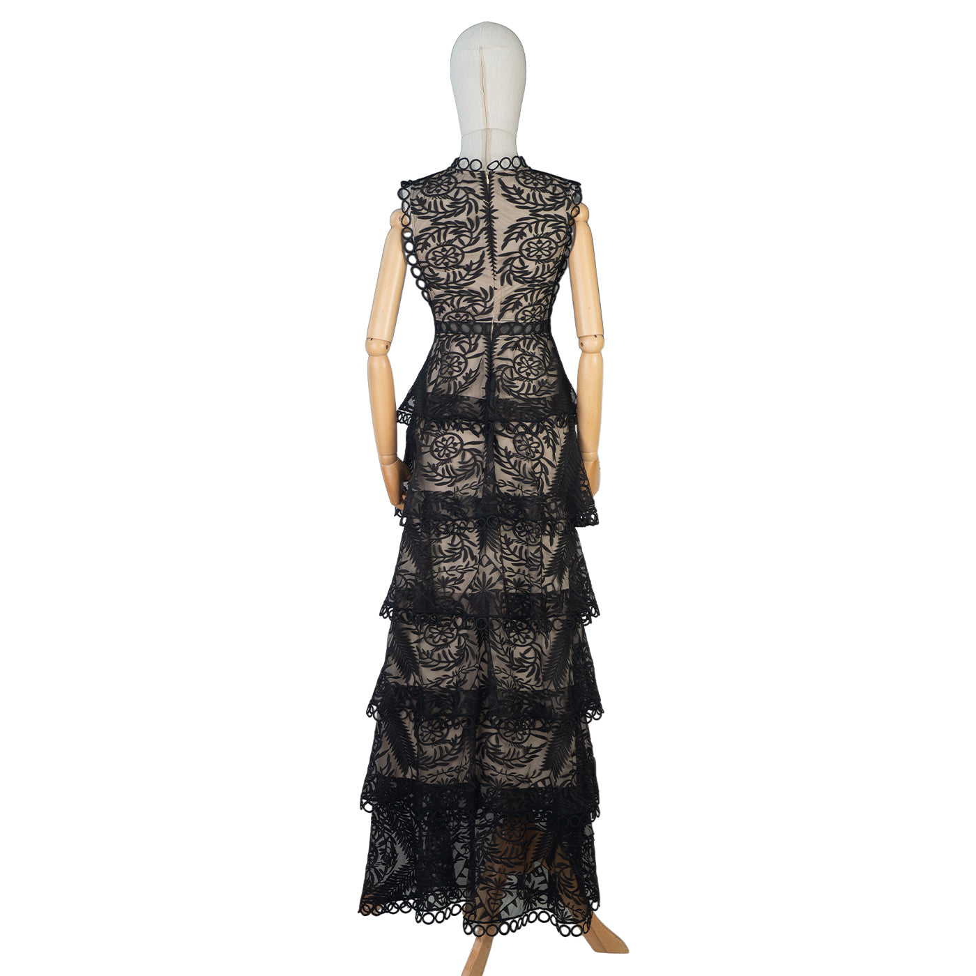 Black Lace Evening Dress – Feminine and Striking