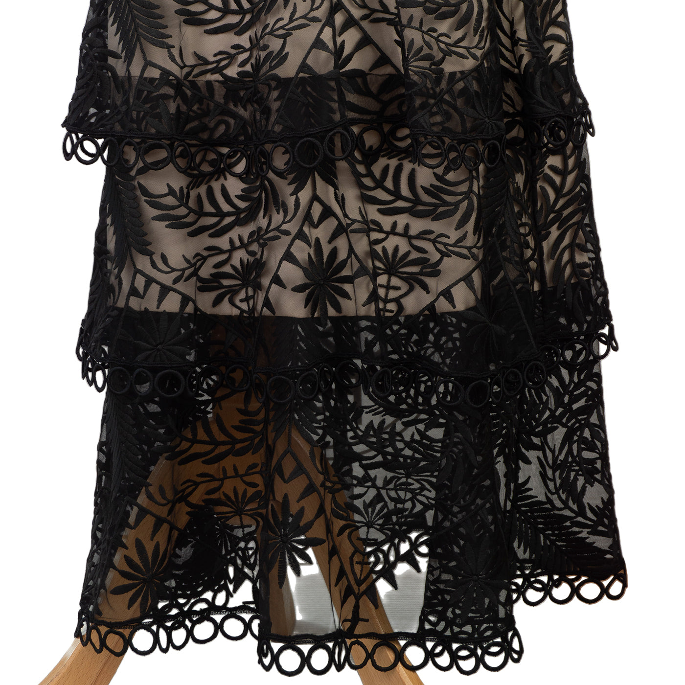 Black Lace Evening Dress – Feminine and Striking