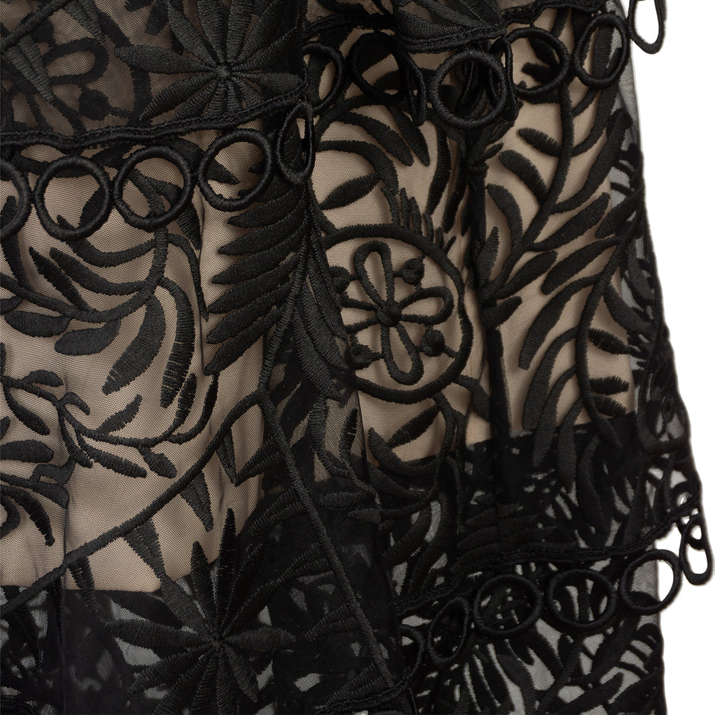 Black Lace Evening Dress – Feminine and Striking